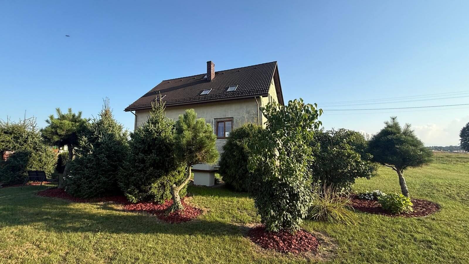 Komfortowy dom z dużą działką.